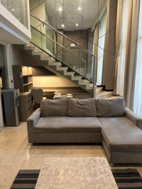 Art Deco Residence by AA Apartement